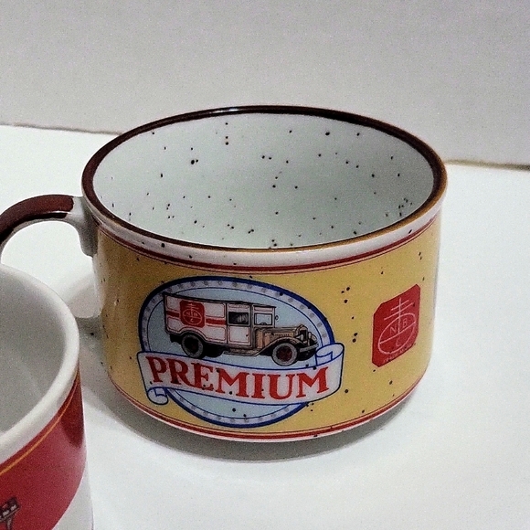 3 vintage Campbell's Soup Mugs - Picture 4 of 7